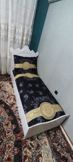 روتختی یکنفره طرح ورساچ مشکی کرم - Image 2