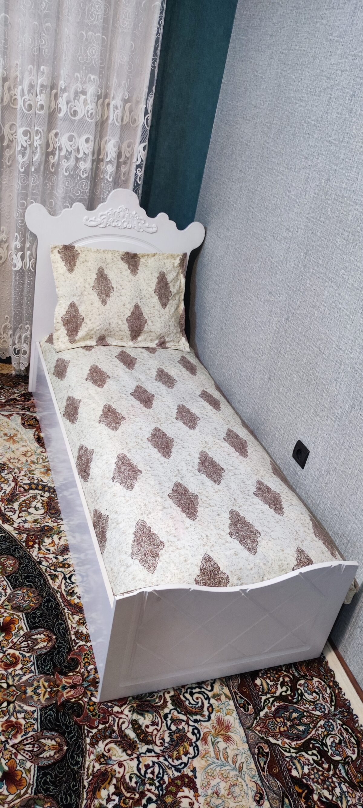 روتختی یکنفره گل قهوه ای زمینه کرم - Image 1